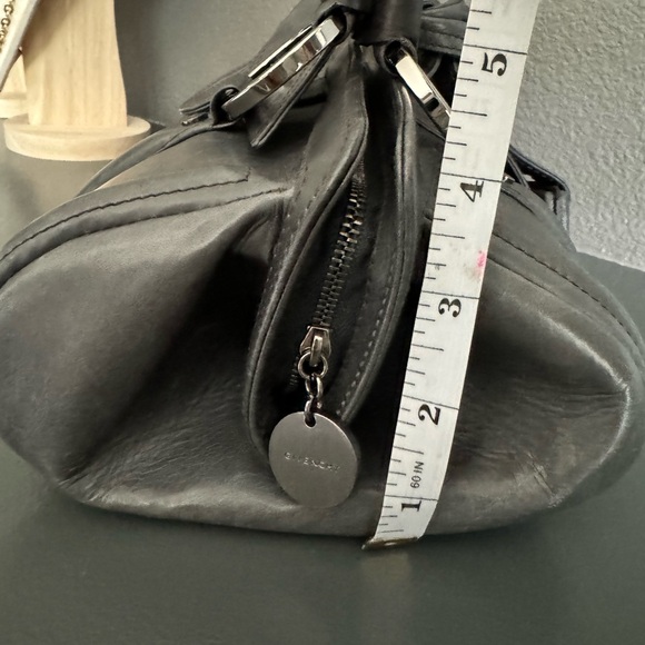 Authentic Givenchy hand bag - Picture 16 of 16
